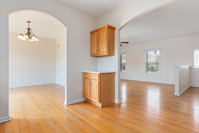 Building Photo - 1569 Colleen Ln