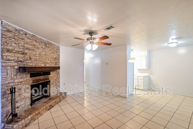 Building Photo - 709 San Benito Dr
