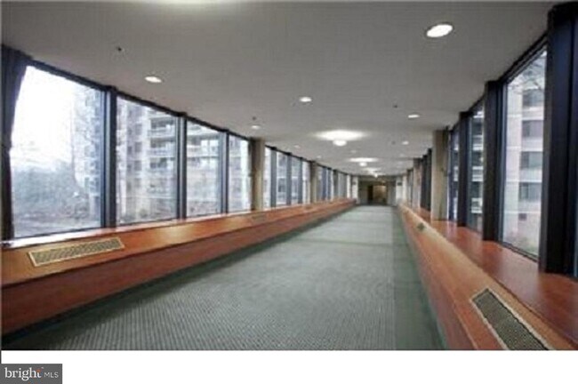Building Photo - 5505 Seminary Rd