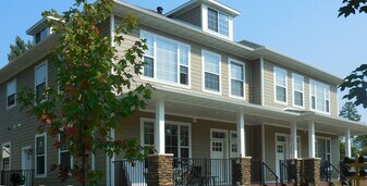 Building Photo - 322 Chippewa St
