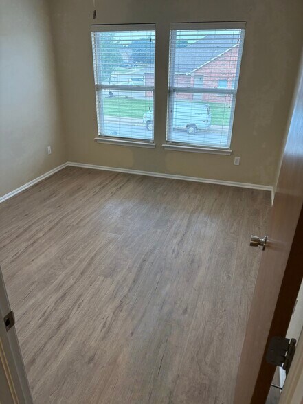 Upstairs bedroom - 9710 SW 17th St