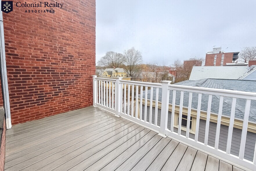 Building Photo - 154 Harvard St