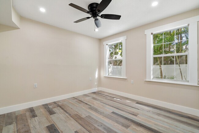 Building Photo - 3310 E Maritana Dr