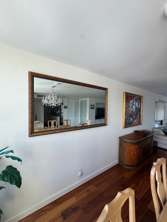 Building Photo - Luxury High-Rise Living with Panoramic Ocean Views at Yacht Harbor Towers