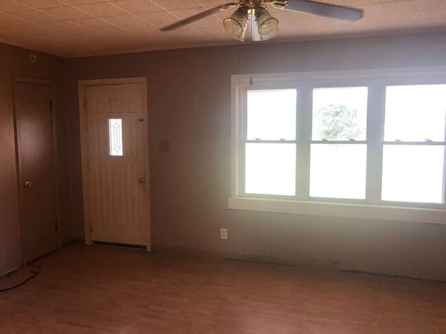 Building Photo - 14062 MO-53