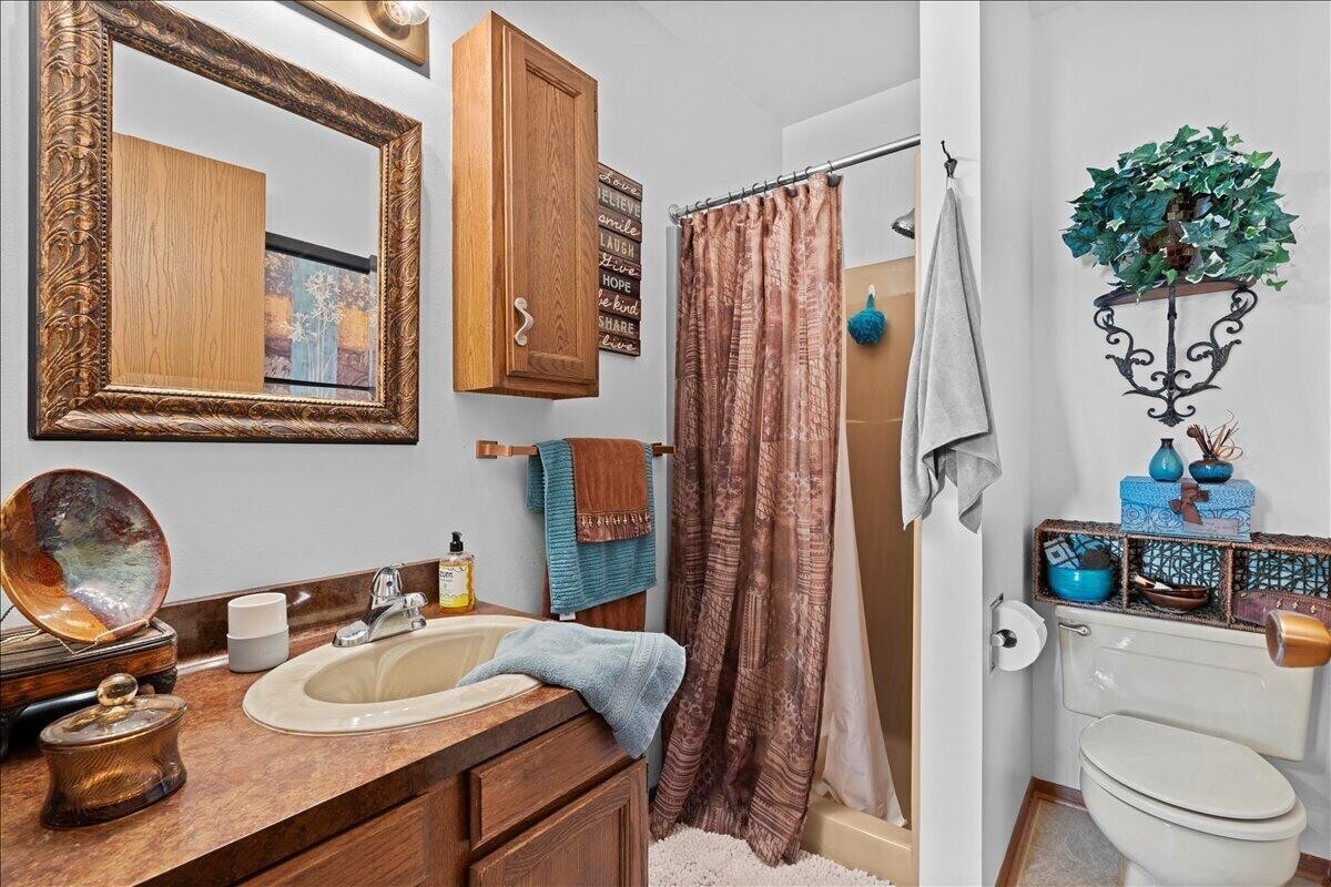 Building Photo - 3955 Meadowbrook Ct