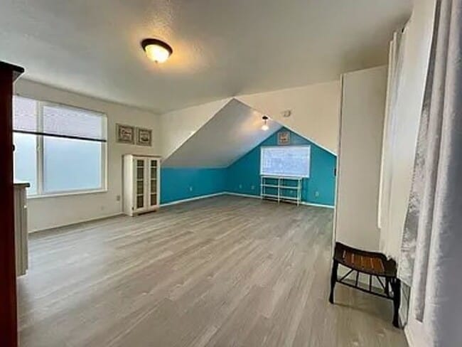 Building Photo - Spacious 2 Bedroom / 2 Bathroom Apartment in the Heart of Ocean Park – Available Now!