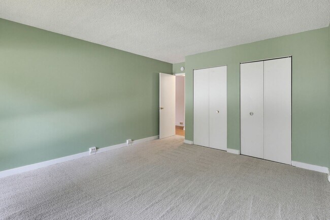 Building Photo - 5911 Tamar Dr