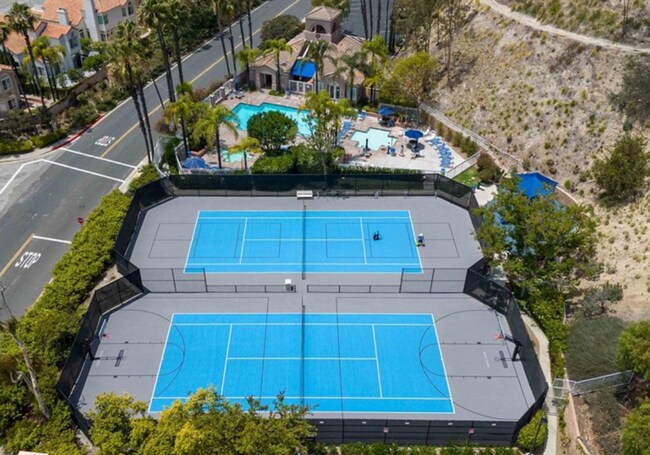 Building Photo - PRICE REDUCTION- Beautiful home located in the coveted Rancho San Rafael area of Glendale
