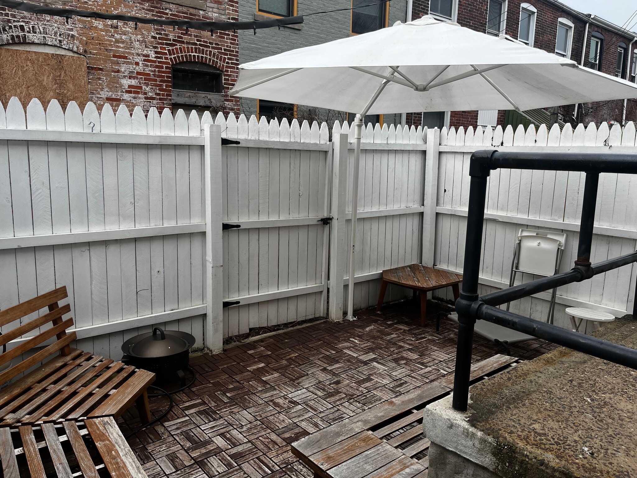 Back Patio - 5210 Dearborn St