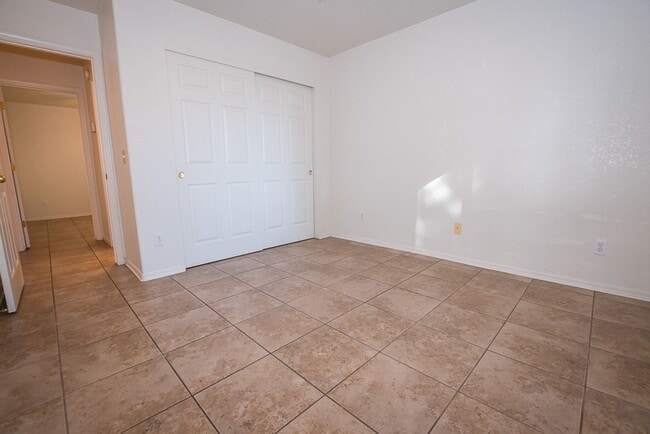 Building Photo - Beautiful Patio Home! 3 Bedrooms, 2 Bath, Split Floor Plan, Central A/C with 2 Car Garage