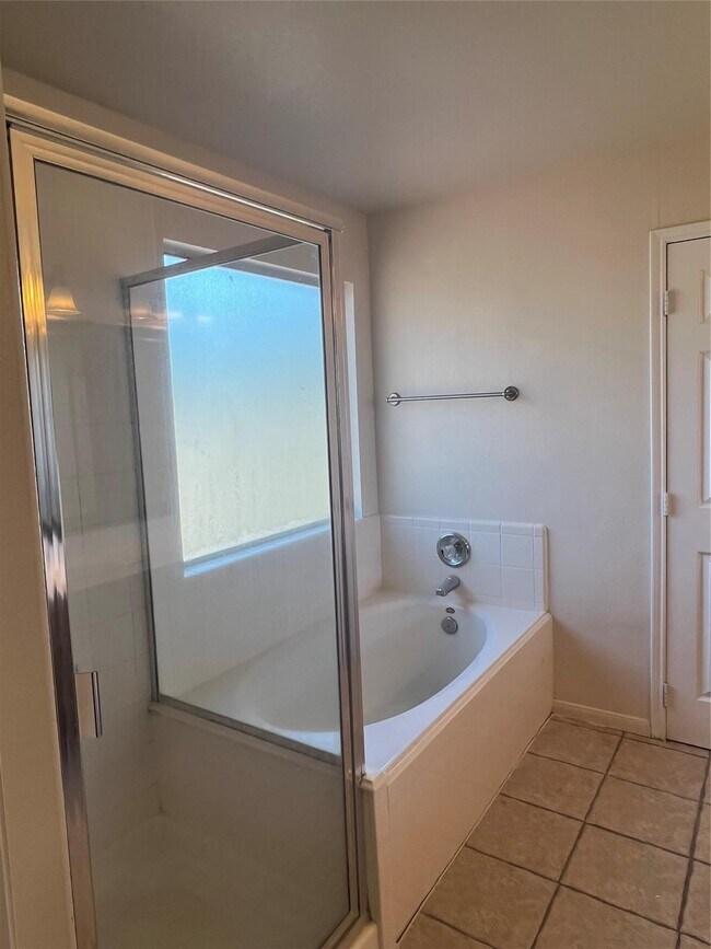Building Photo - 3223 Amber Meadow Dr