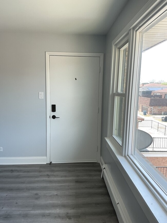 Building Photo - 82 Luella Ave