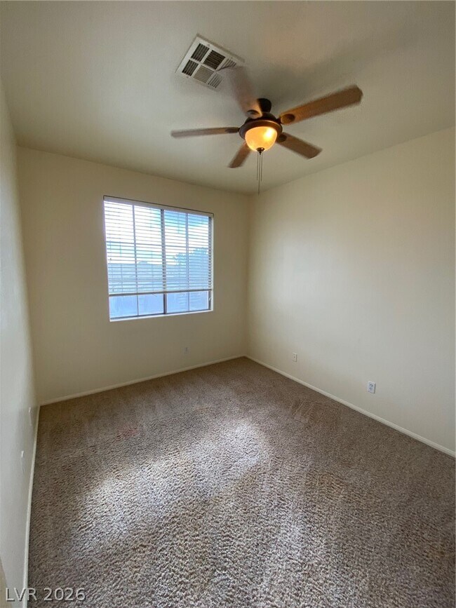 Building Photo - 7565 Splashing Rock Dr