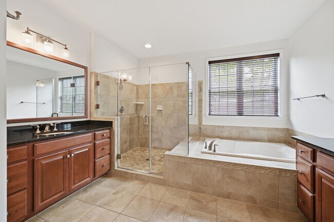 Building Photo - 24267 Purple Finch Dr