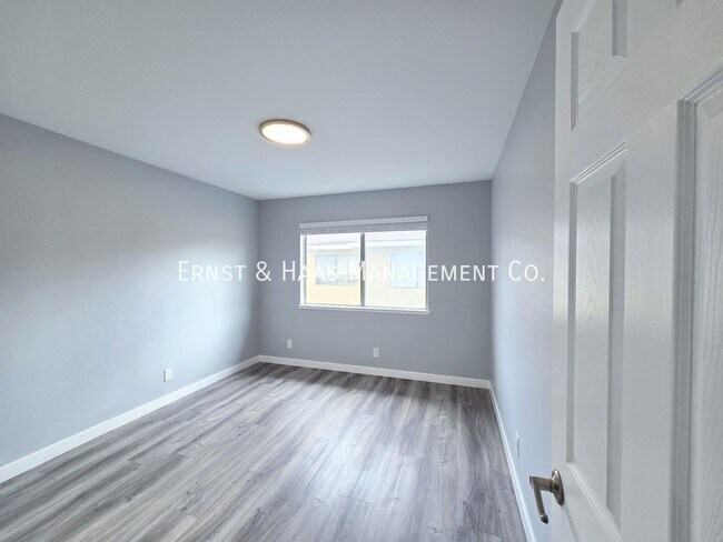 Building Photo - 12526 Cuesta Dr