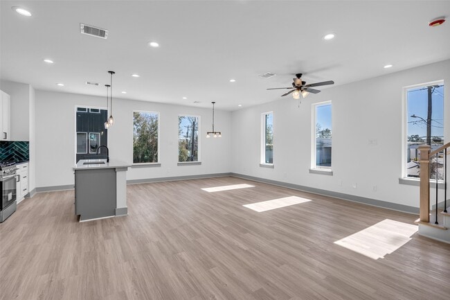 Building Photo - 5303 Kindred Gdn Ln