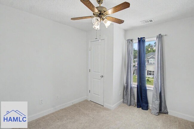 Building Photo - 965 Meloney Dr