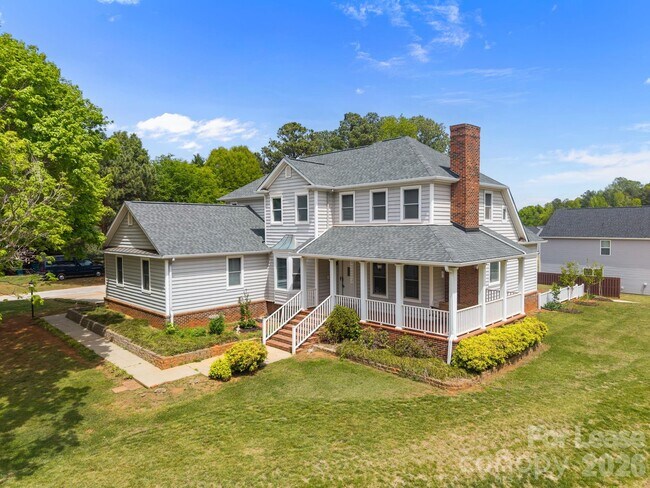 Building Photo - 5109 McCallum Mdws Dr