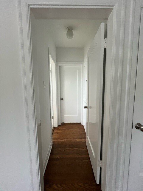 Building Photo - 1918 Sul Ross St