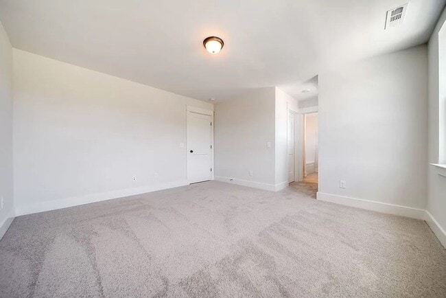 Building Photo - 7425 Twill Hts Lp