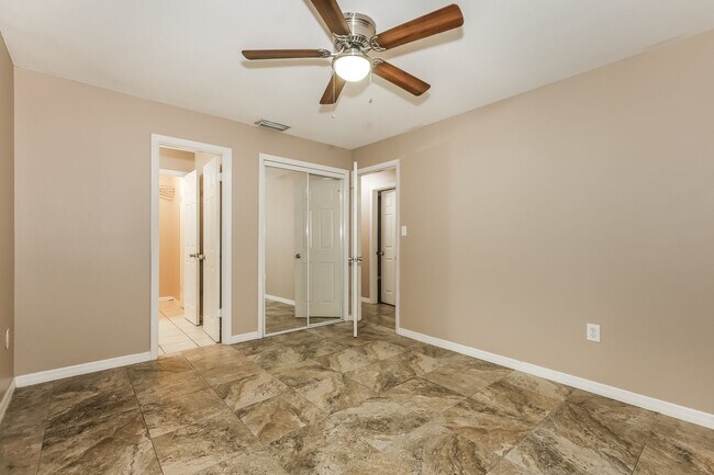 Building Photo - 4 BR/2.5BA | Newly Renovated Single Family Home | 1-Car Covered Parking | Fenced backyard!