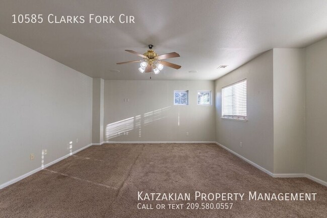 Building Photo - Charming 4-Bedroom Home in Spanos Park Wes...