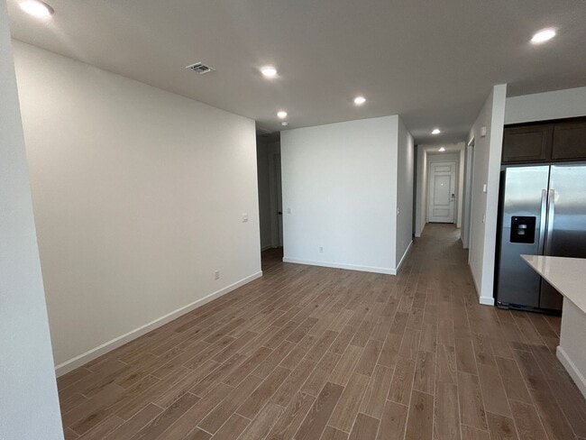 Building Photo - 17728 W Vogel Ave