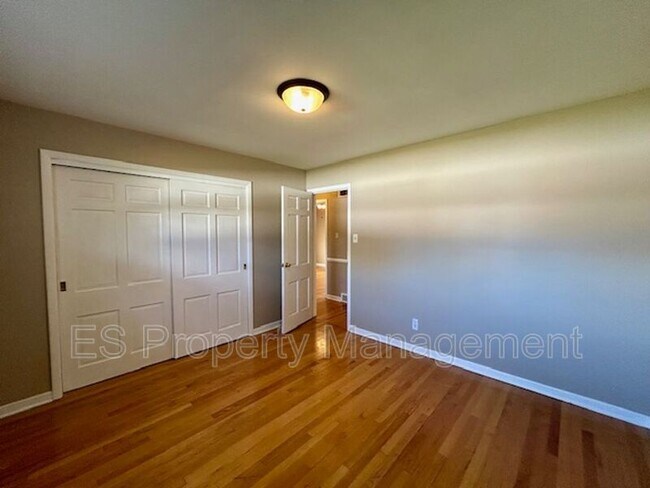 Building Photo - 5106 Radnor Rd