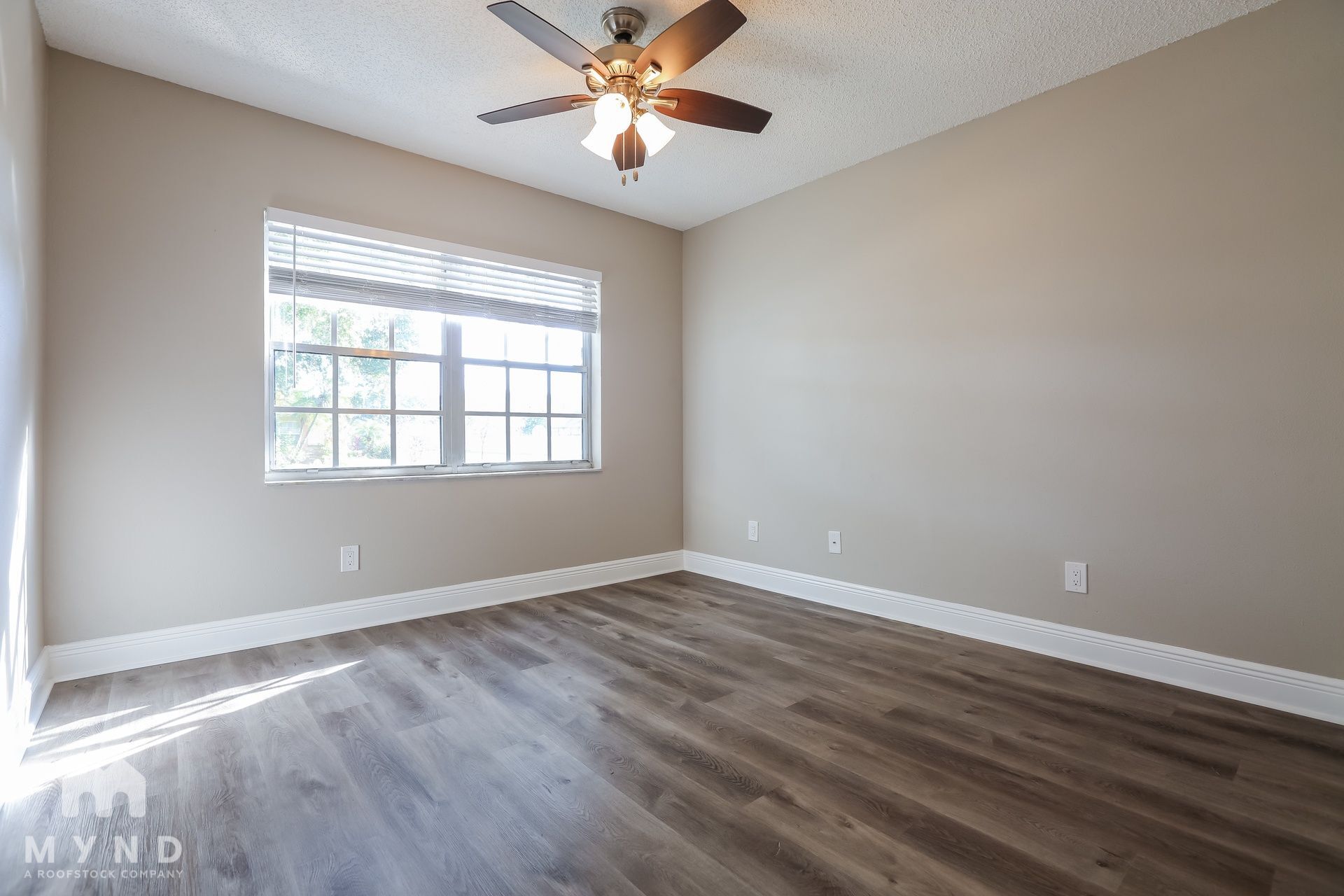 Building Photo - 6015 Crickethollow Dr