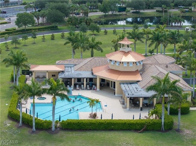 Building Photo - 15268 Yellow Wood Dr