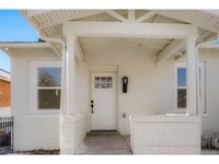 Building Photo - Spacious 2 Bed 2.5 Bath in the heart of Baker!