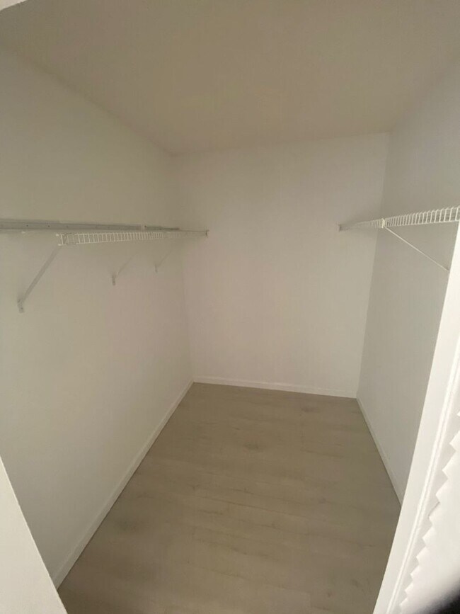 Building Photo - 2200 Springdale Blvd