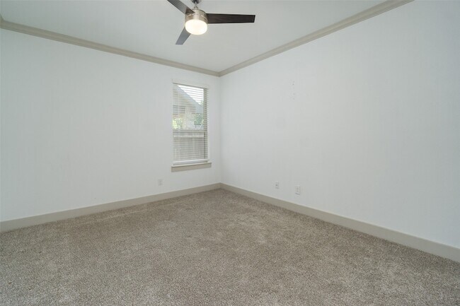 Building Photo - 2572 Ravenna Ct