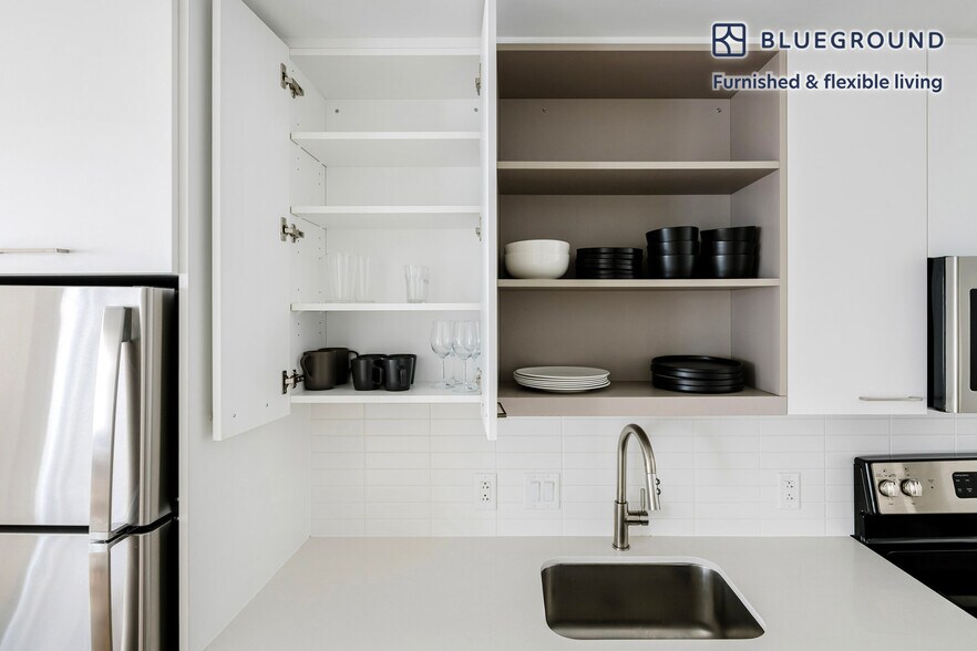 Building Photo - 50 Rogers St