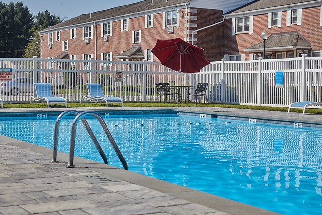 Building Photo - 87 Salmon Brook Dr