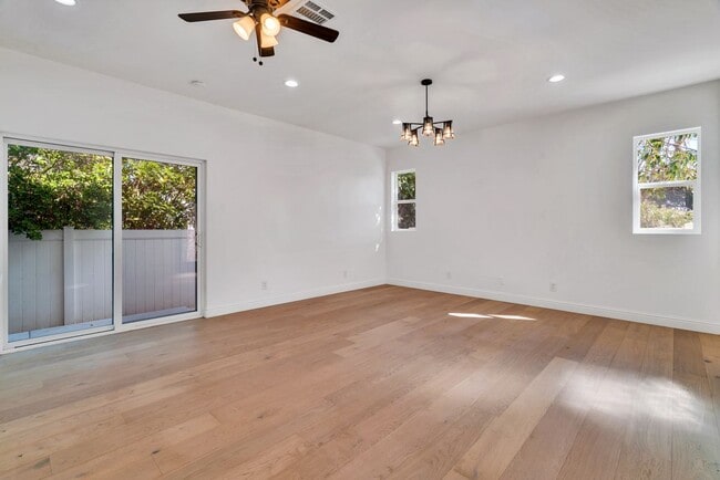 Building Photo - 11338 Barman Ave