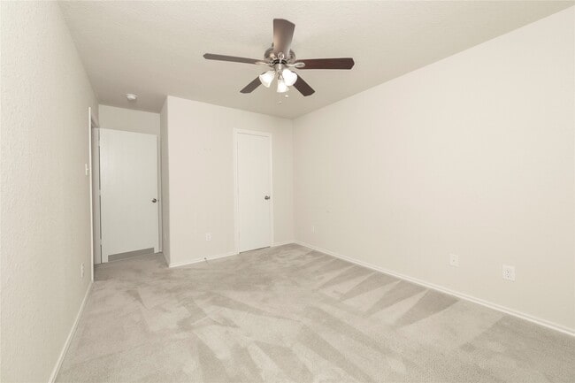 Building Photo - 6642 Haven Forest Ln