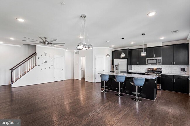Building Photo - 24575 Rosebay Terrace