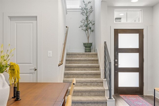 Building Photo - 2056 Local Rebel Lp