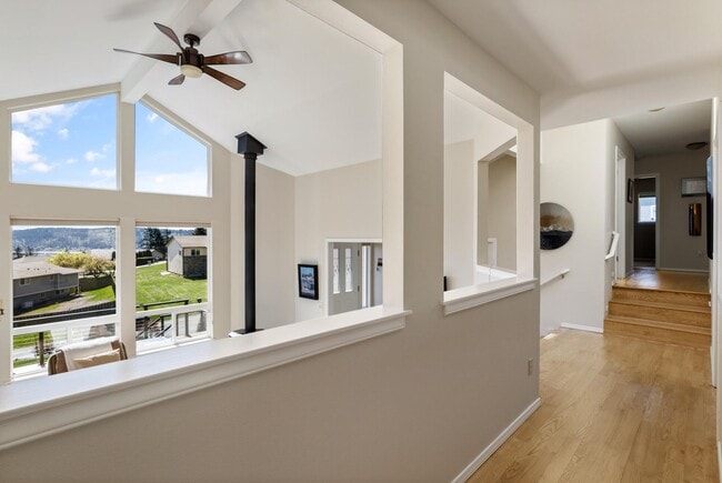 Building Photo - Stunning View Home In Oak Harbor! Availabl...