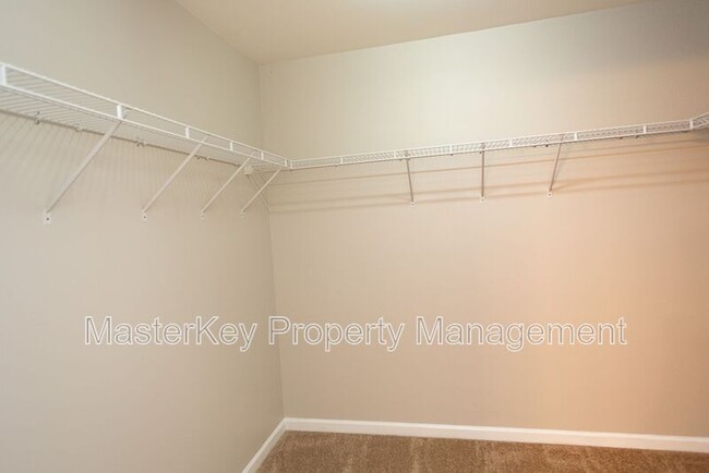 Building Photo - 7144 Great Laurel Dr