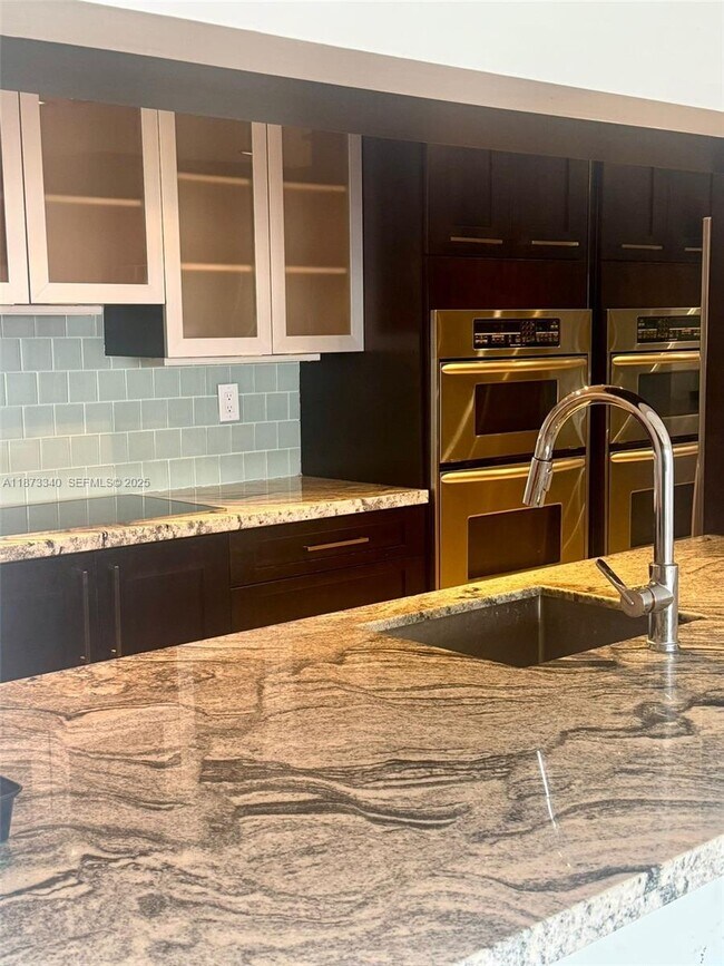 Building Photo - 2777 NE 165th Terrace