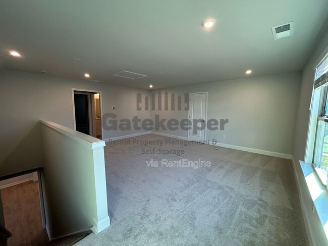 Building Photo - 505 Colebrook Wy