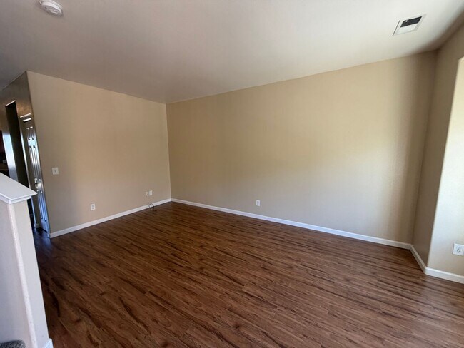Building Photo - 260 John Eugene Ct