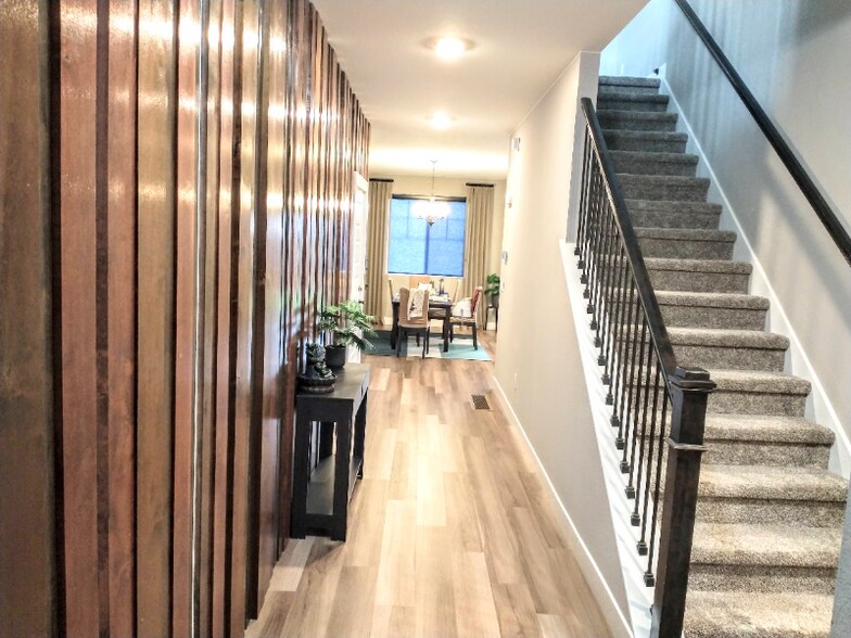 Building Photo - 238 Scottsburg Ct