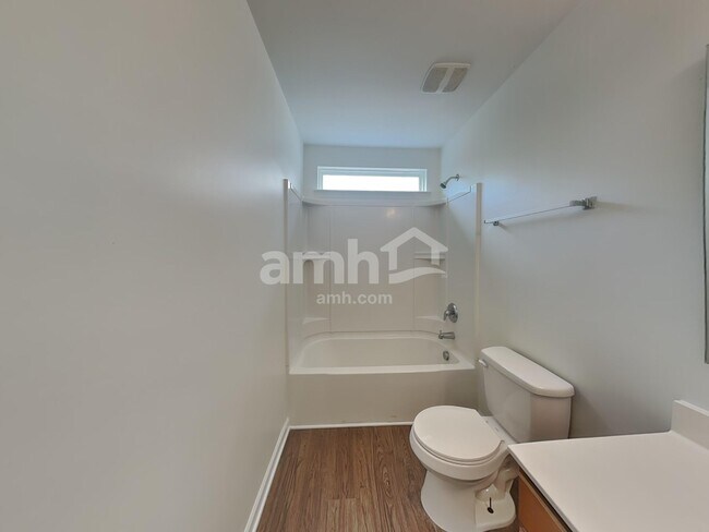 Building Photo - 6137 Kilchurn Dr