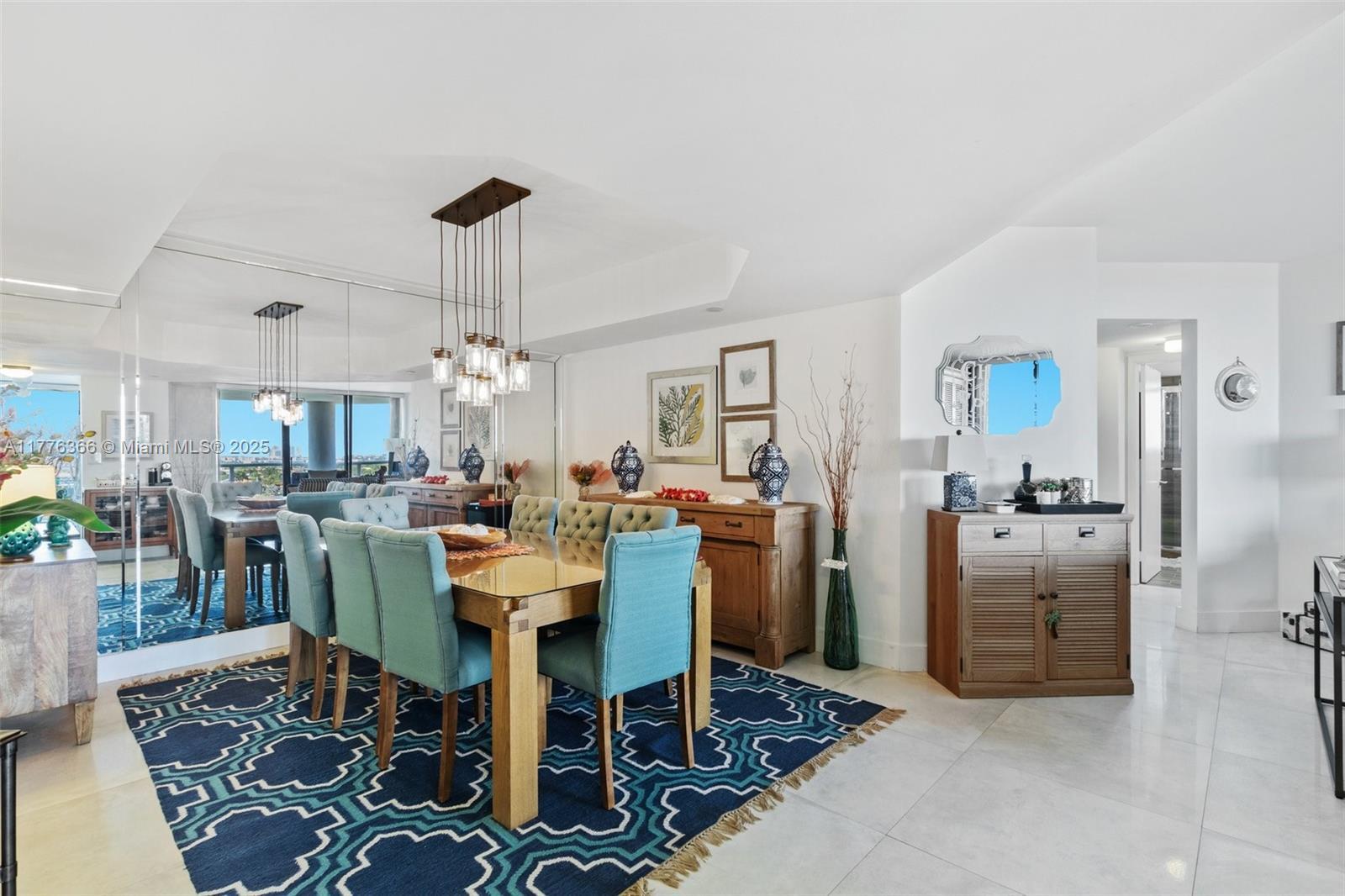 Building Photo - 3598 Yacht Club Dr
