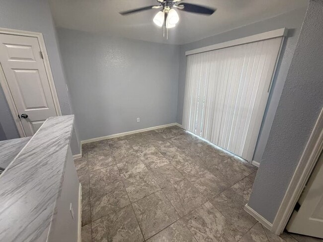 Building Photo - 5719 Lycomb Dr