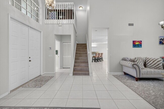 Building Photo - 6468 NW 78th Pl